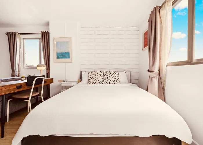 Quiet 1br River Front Oasis 15 Minutes To Sky Train 아파트 방콕