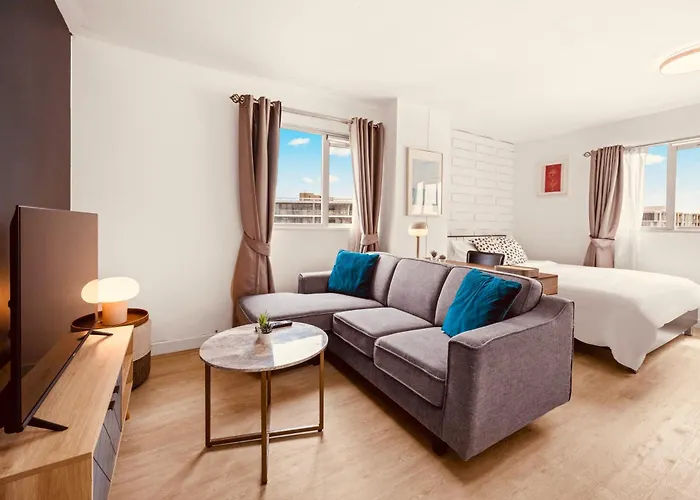 Quiet 1br River Front Oasis 15 Minutes To Sky Train 아파트 방콕