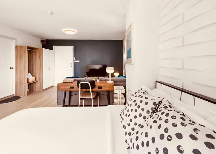 Quiet 1br River Front Oasis 15 Minutes To Sky Train * 방콕