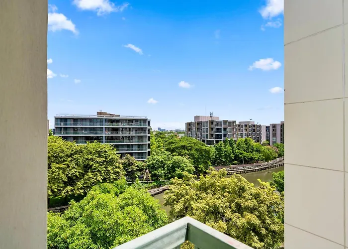 Quiet 1br River Front Oasis 15 Minutes To Sky Train 아파트 방콕